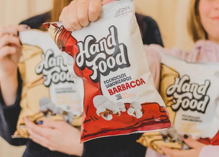 HandFood popcorn